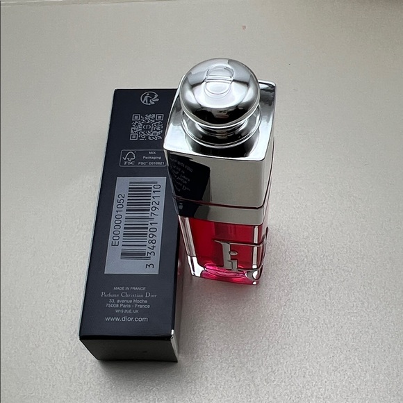 'Dior Addict Lip Glow Oil Reacts With PH Lip, Shine -015 Cherry - Juicy  NWOT - Picture 9 of 9